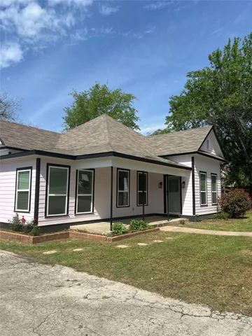 $449,000 | 637 North Washington Street, La Grange, TX 78945