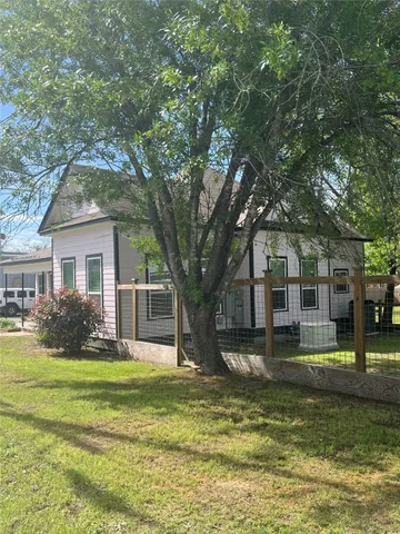 $449,000 | 637 North Washington Street, La Grange, TX 78945