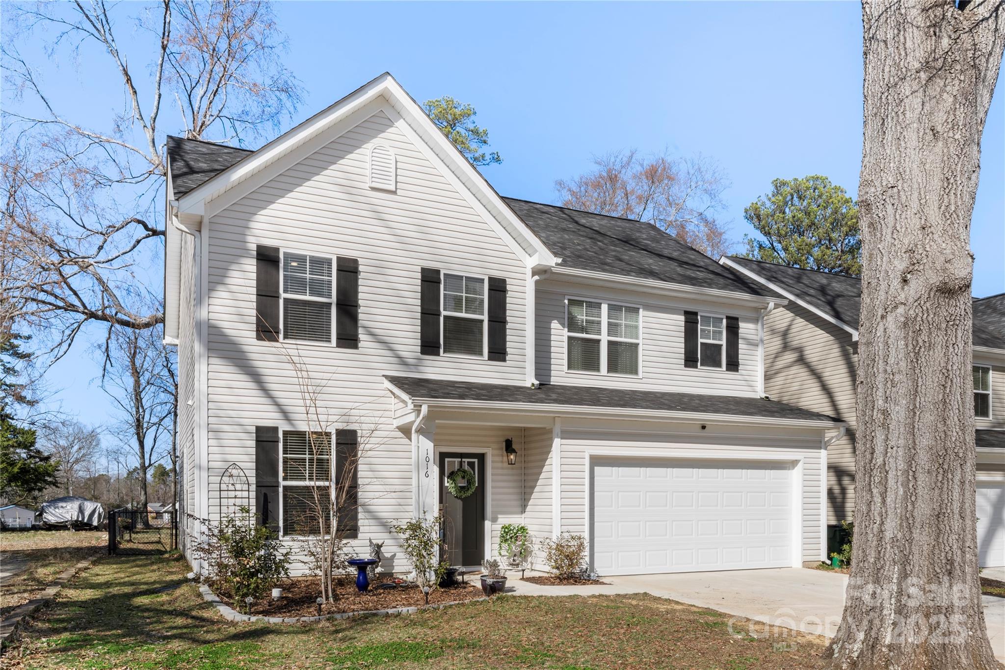 1016 Helms Road Charlotte, NC 28214 - Photo 2 of 40