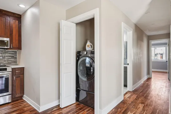 $769,900 | 726 West Wisconsin Avenue, Oconomowoc, WI 53066