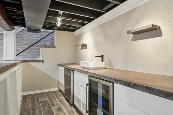 $769,900 | 726 West Wisconsin Avenue, Oconomowoc, WI 53066