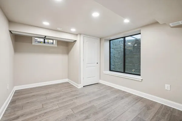 $769,900 | 726 West Wisconsin Avenue, Oconomowoc, WI 53066