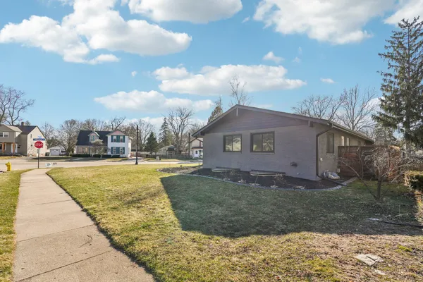 $769,900 | 726 West Wisconsin Avenue, Oconomowoc, WI 53066