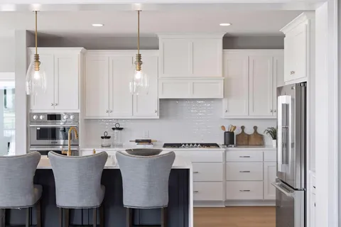 $1,265,000 | 4690 Garland Lane North, Plymouth, MN 55446