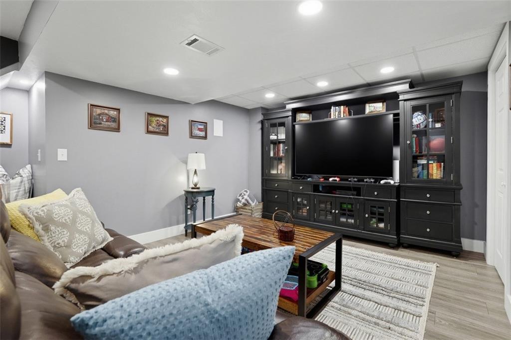 2400 Mill Grove Road Pittsburgh, PA 15241 - Photo 35 of 50