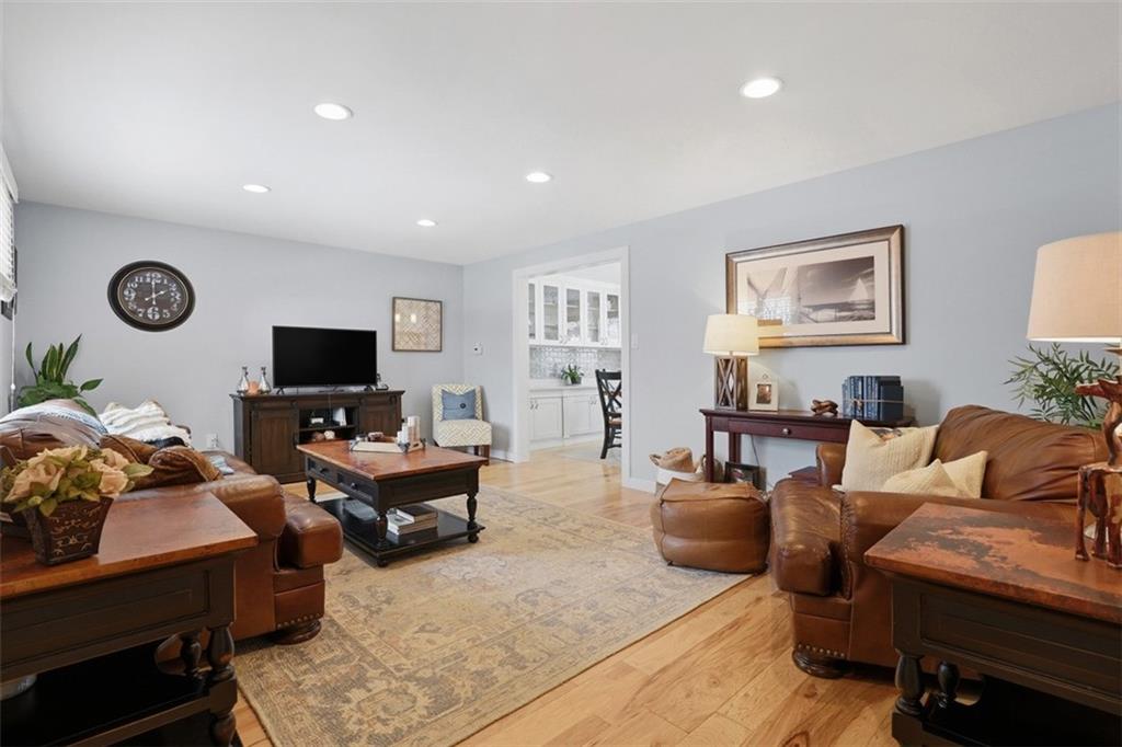2400 Mill Grove Road Pittsburgh, PA 15241 - Photo 8 of 50 Gallery Image 8