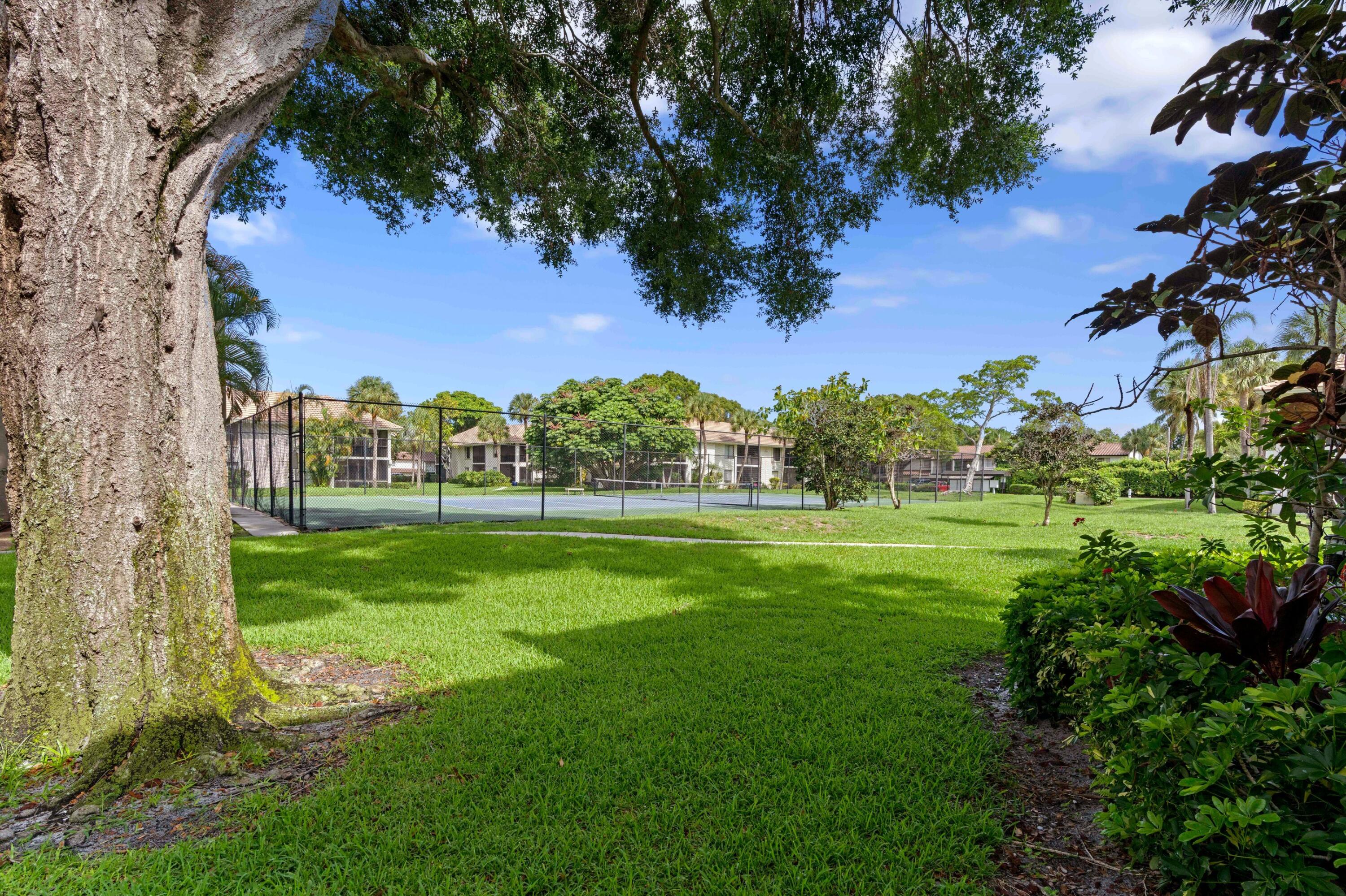 149 Northwest 70th Street, Unit 302B Boca Raton, FL 33487 - Photo 22 of 44 Backyard