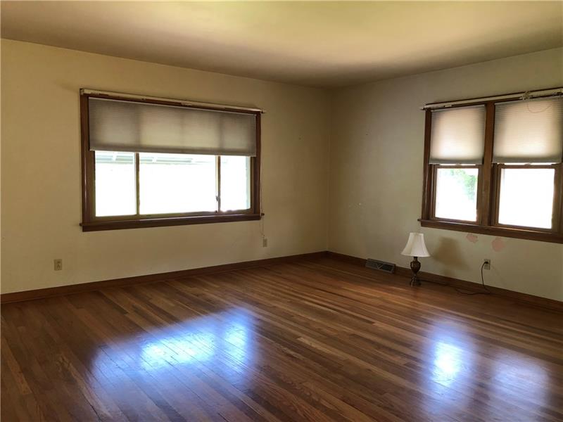 3291 Evergreen Road Pulaski, PA 16143 - Photo 8 of 23