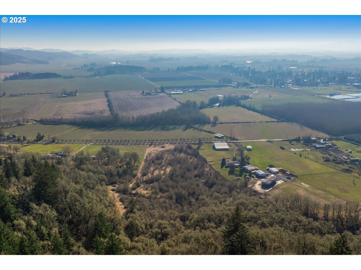 Southeast Rice Lane Amity, OR 97101 - Photo 6 of 18 a view of a city and an ocean