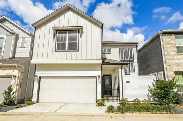 $469,990 | 4209 Weathered Oak Drive, Houston, TX 77080