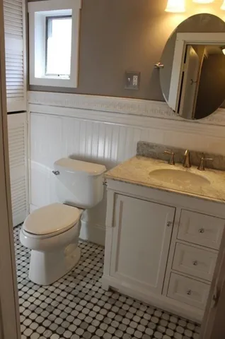 $4,000 | 226 California Street, Unit 1, Newton, MA 02458