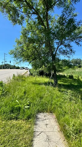 $74,999 | 550 North Quentin Road, Palatine, IL 60067