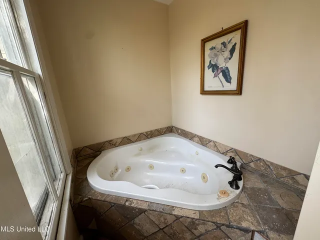 $93,600 | 409 North Jackson Street, Crystal Springs, MS 39059