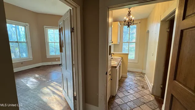 $93,600 | 409 North Jackson Street, Crystal Springs, MS 39059