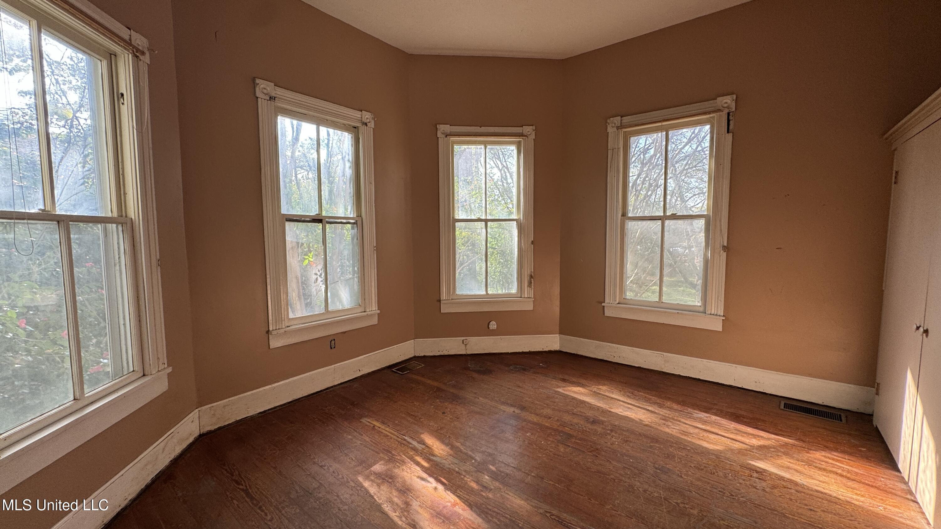 409 North Jackson Street Crystal Springs, MS 39059 - Photo 19 of 30 IMG_E7002