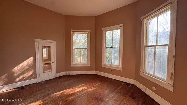 $93,600 | 409 North Jackson Street, Crystal Springs, MS 39059