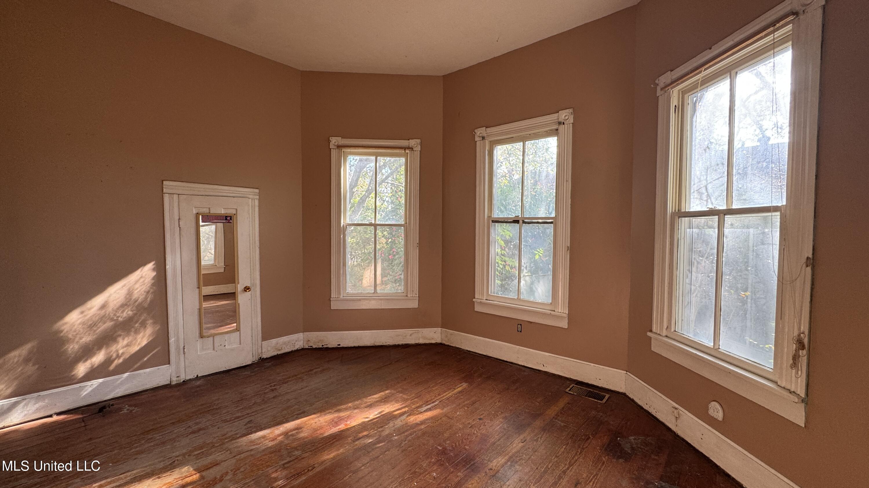 409 North Jackson Street Crystal Springs, MS 39059 - Photo 20 of 30 IMG_E7003