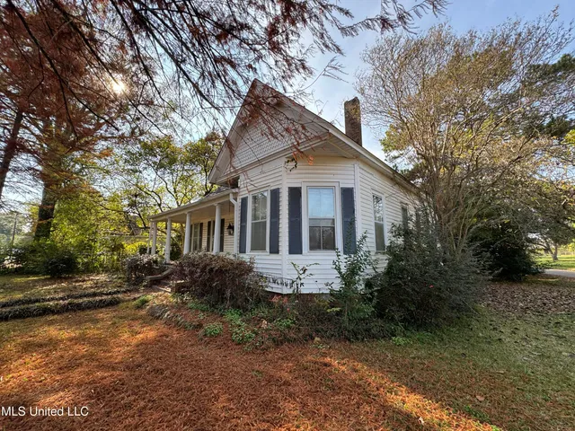 $93,600 | 409 North Jackson Street, Crystal Springs, MS 39059