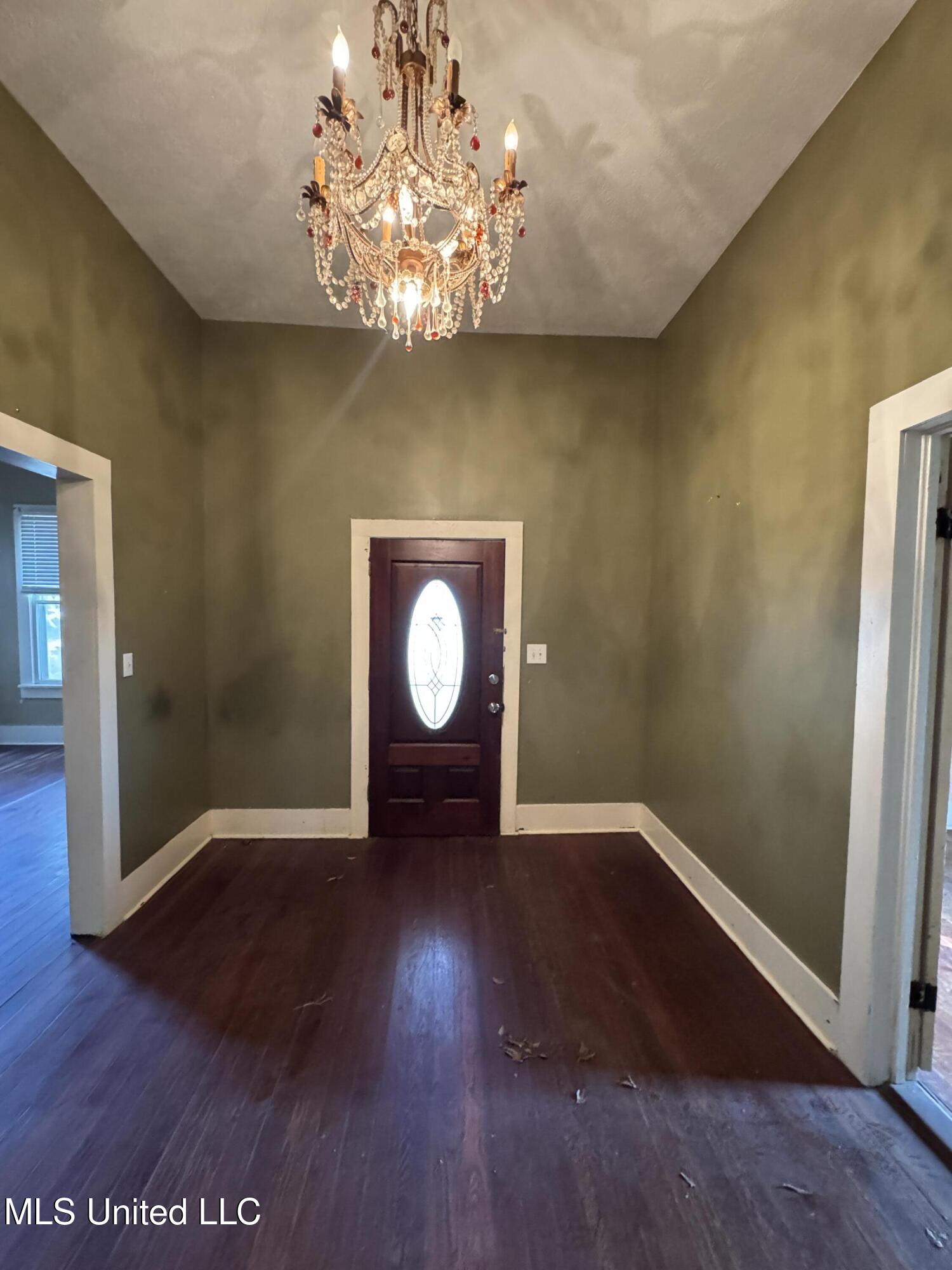 409 North Jackson Street Crystal Springs, MS 39059 - Photo 3 of 30 IMG_6996