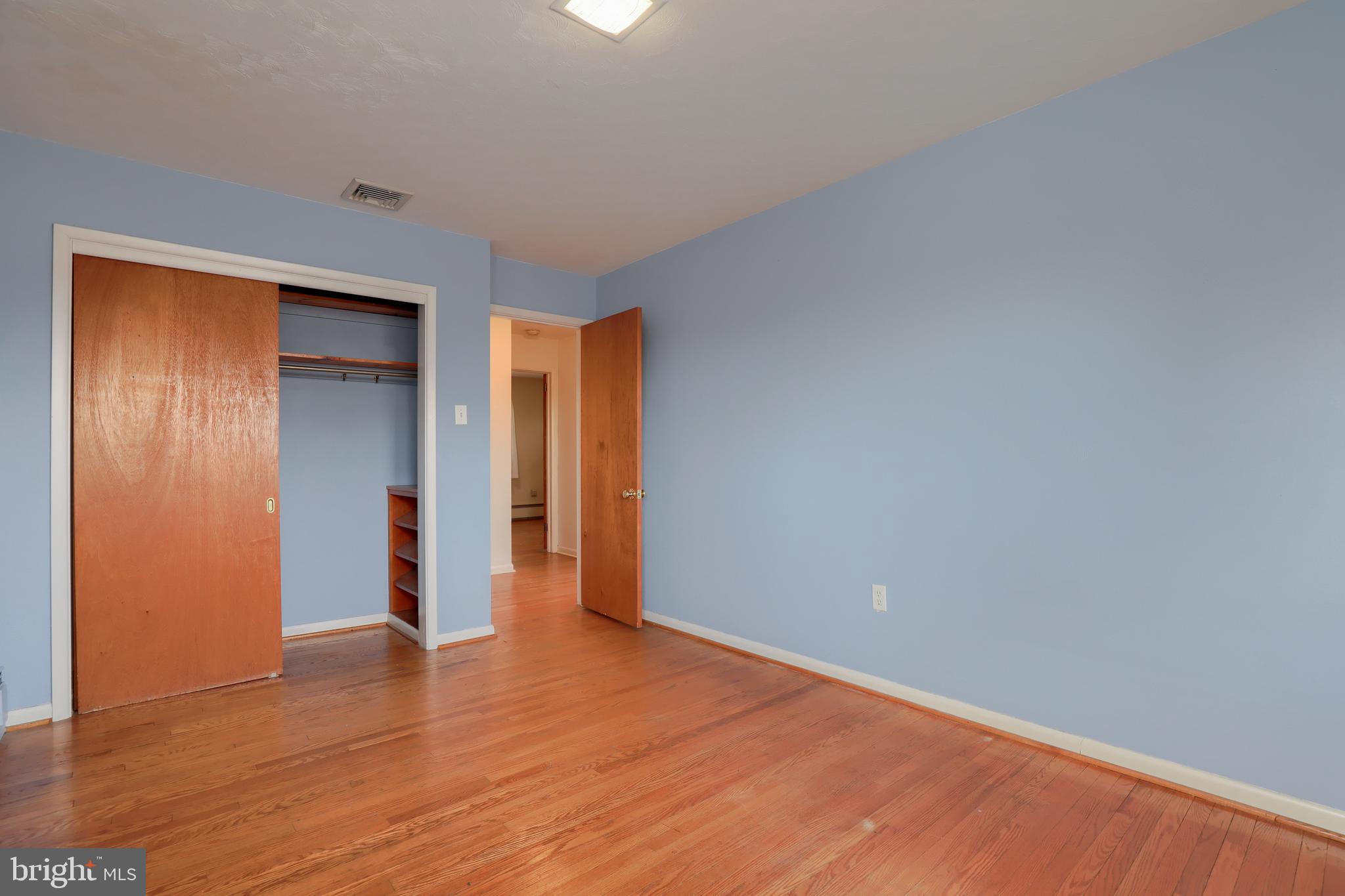 1460 Bonbar Road York, PA 17403 - Photo 16 of 27 Gallery Image 16