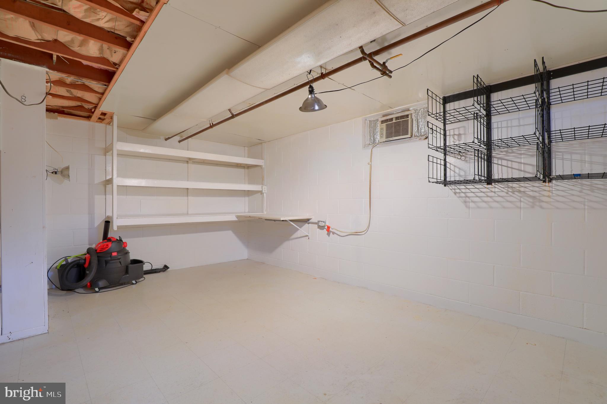 1460 Bonbar Road York, PA 17403 - Photo 22 of 27 Gallery Image 22