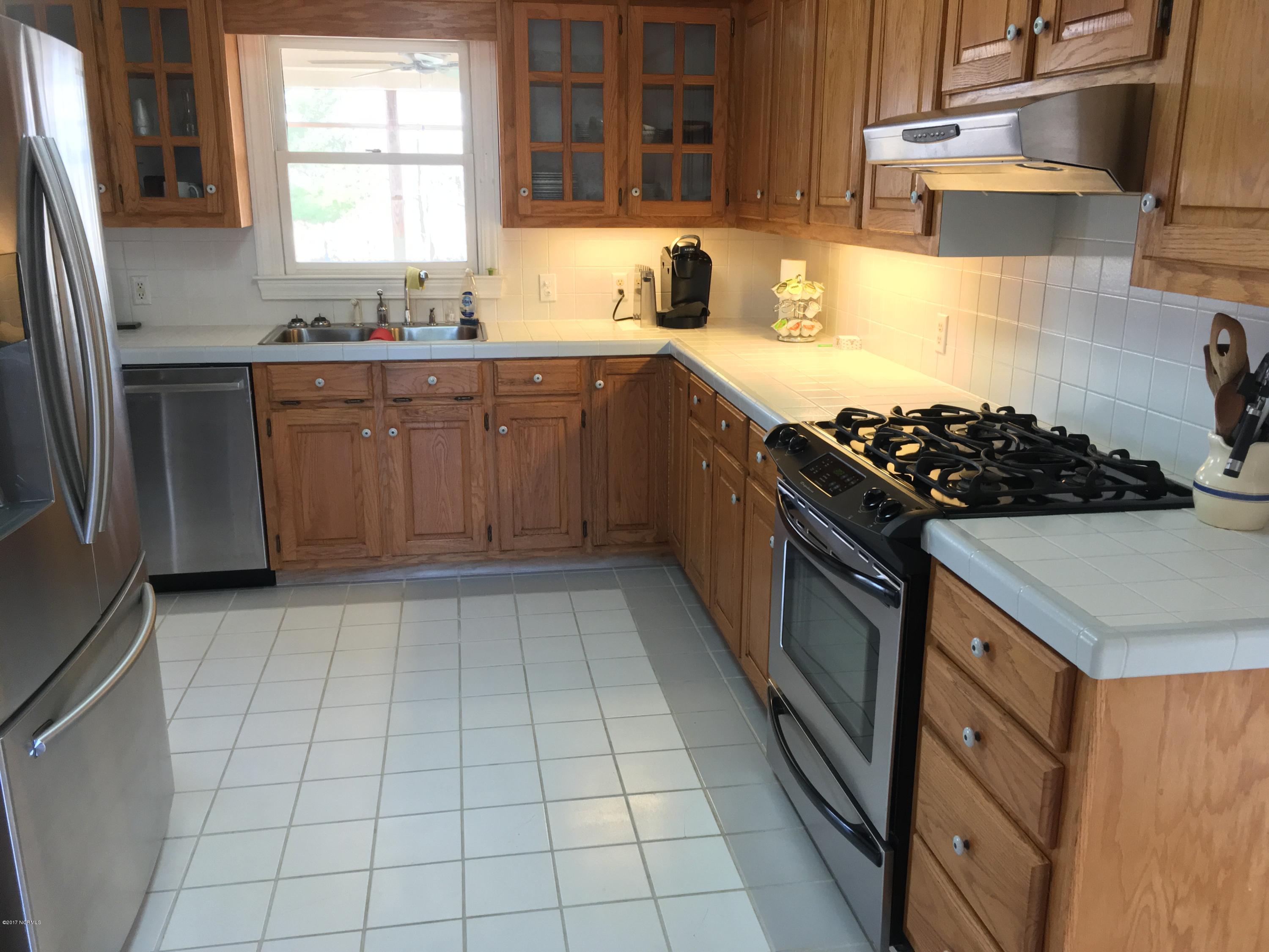 1174 Poore Farm Road Chocowinity, NC 27817 - Photo 13 of 67 tile floor