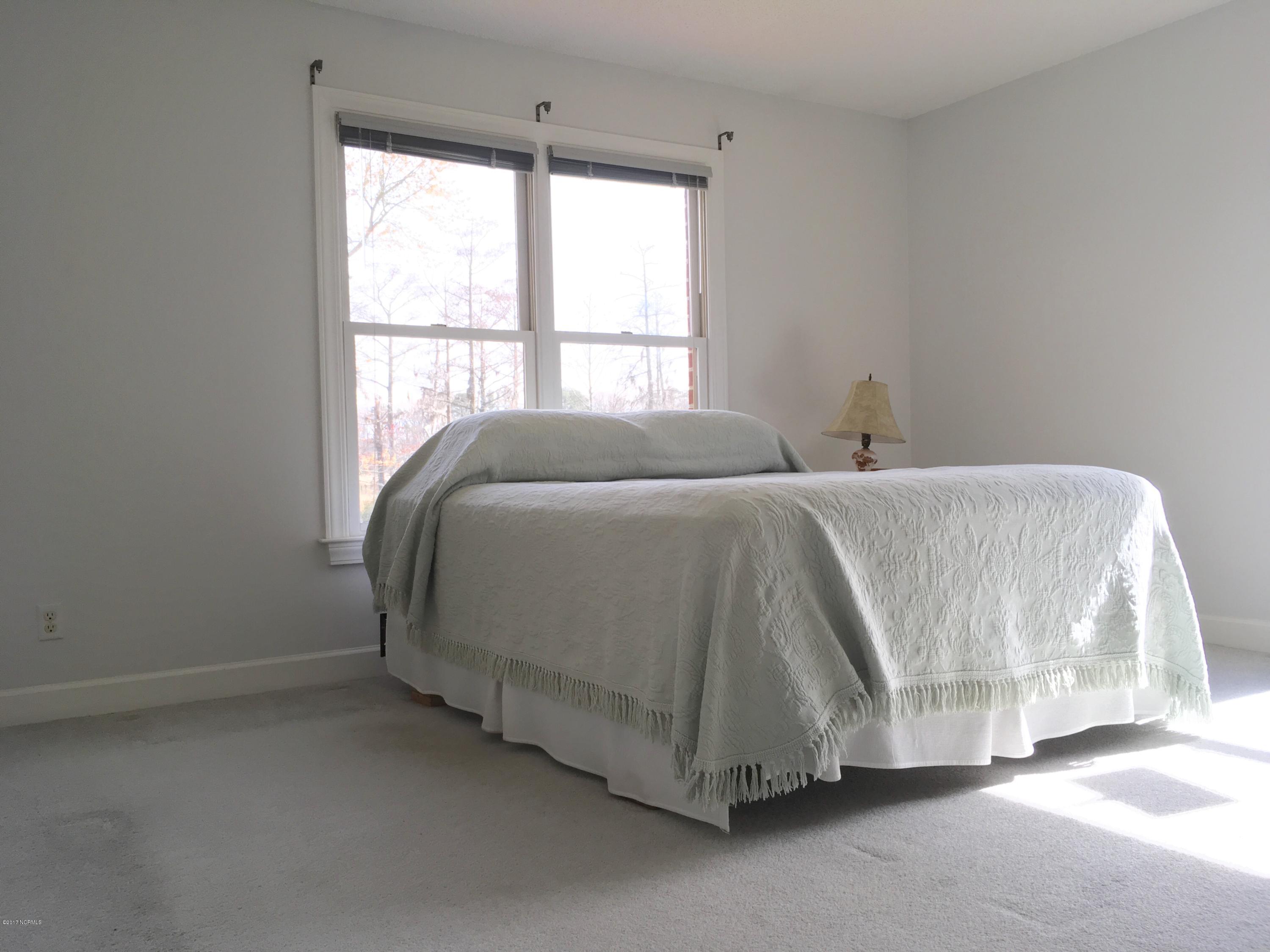 1174 Poore Farm Road Chocowinity, NC 27817 - Photo 25 of 67 Master bedroom