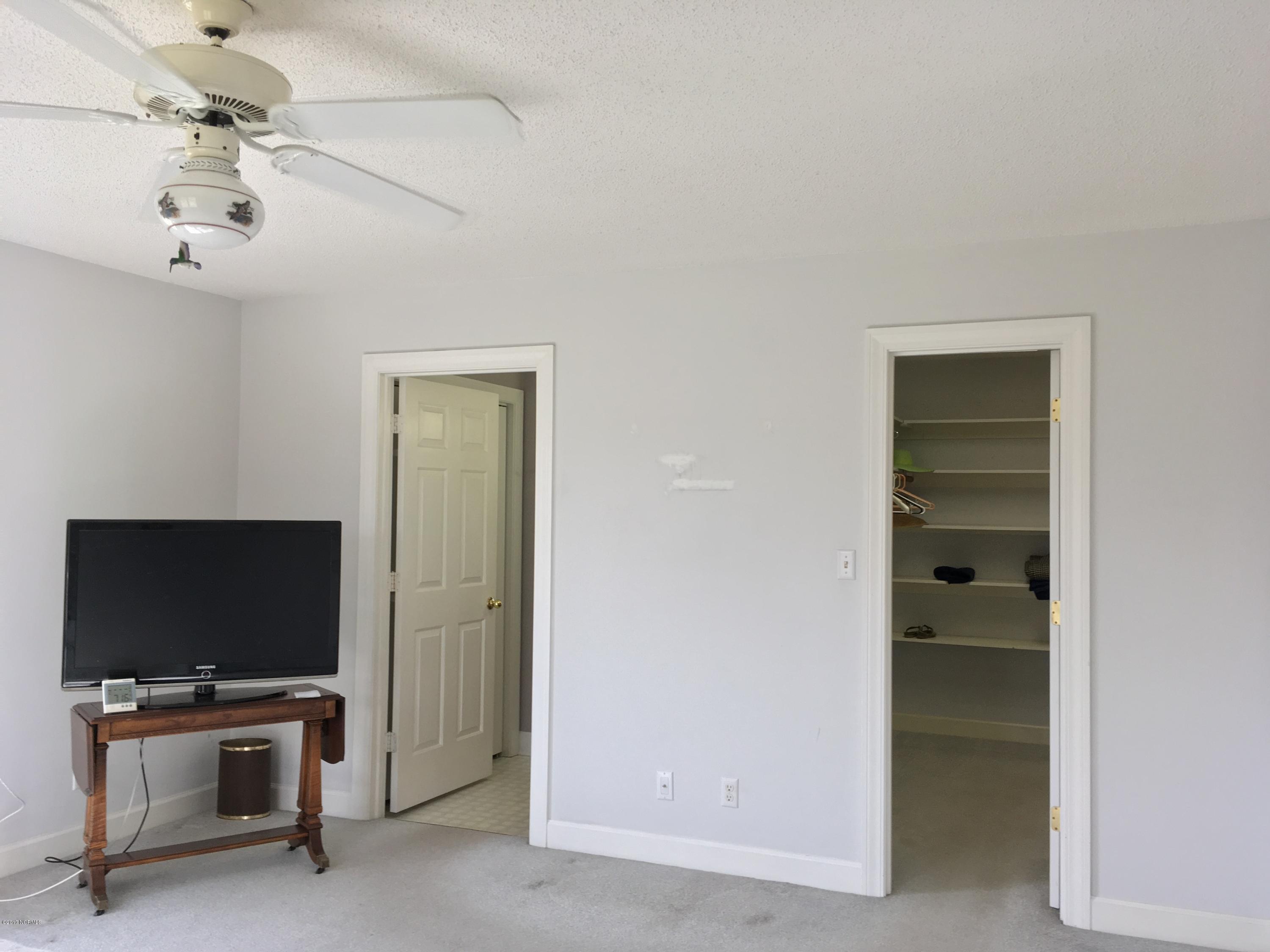 1174 Poore Farm Road Chocowinity, NC 27817 - Photo 27 of 67 Master