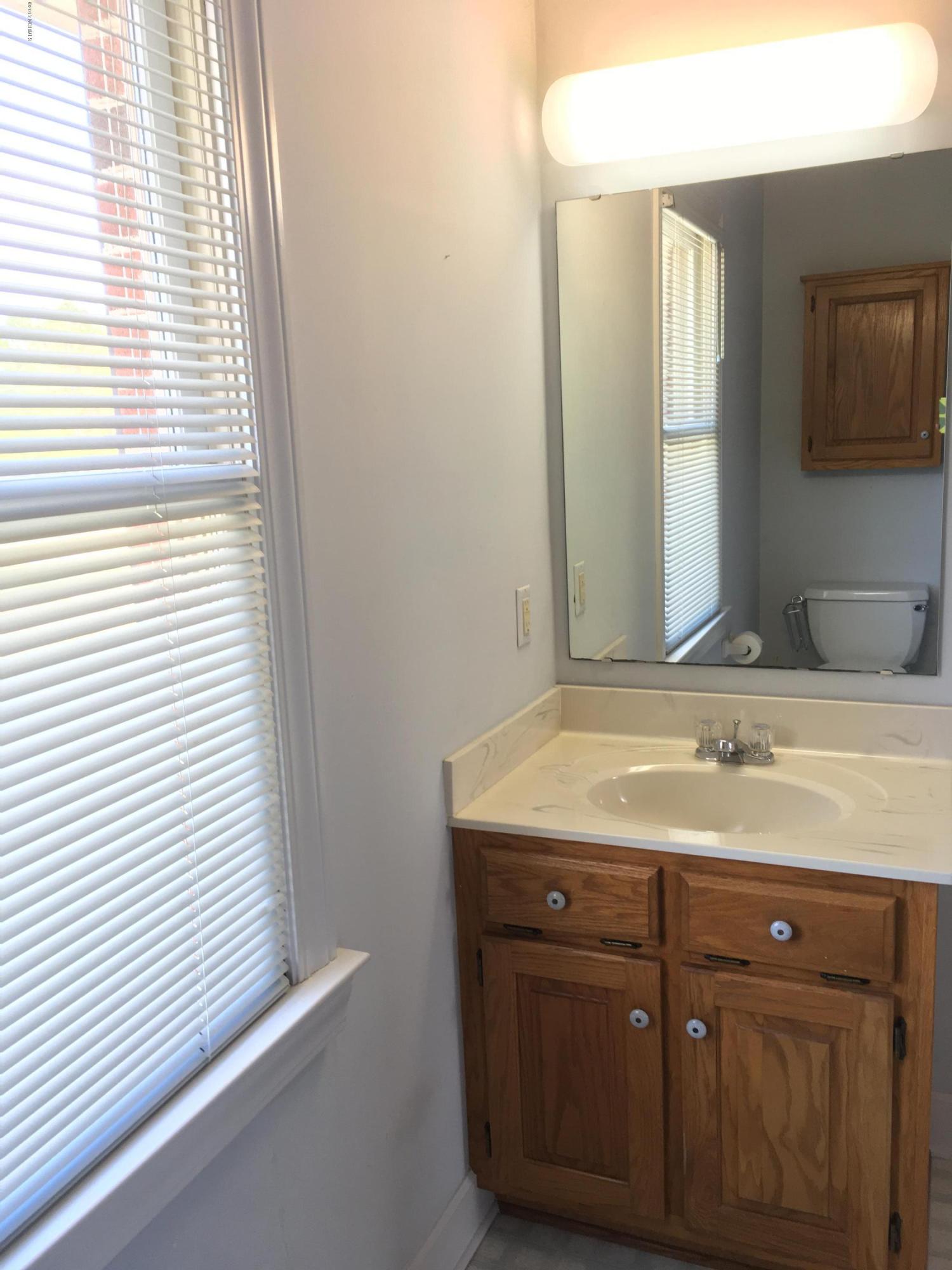 1174 Poore Farm Road Chocowinity, NC 27817 - Photo 39 of 67 2nd floor bath