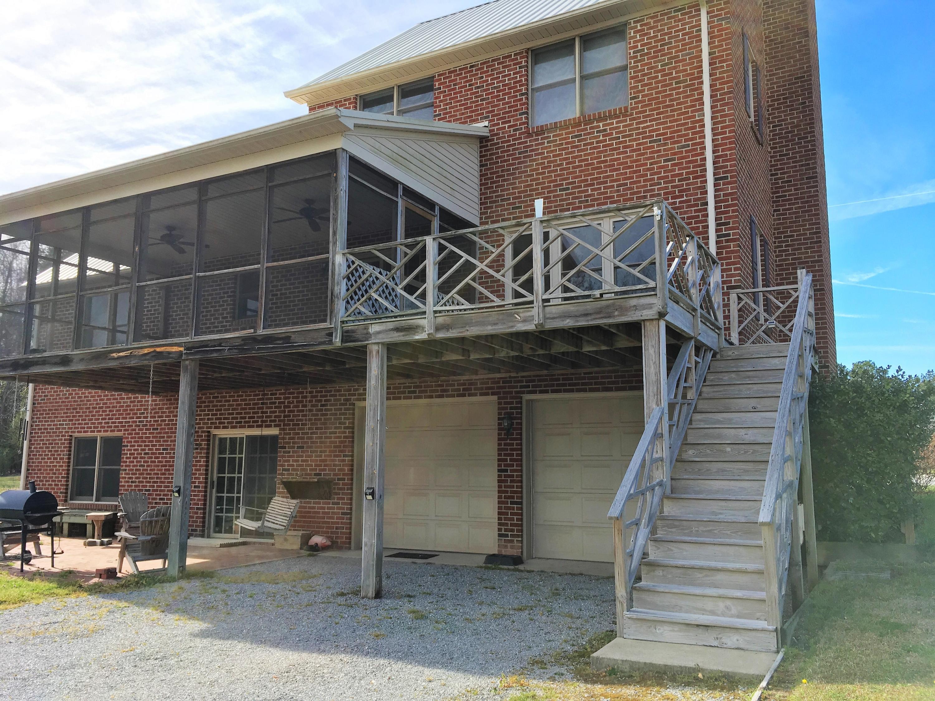1174 Poore Farm Road Chocowinity, NC 27817 - Photo 54 of 67 2 car garage
