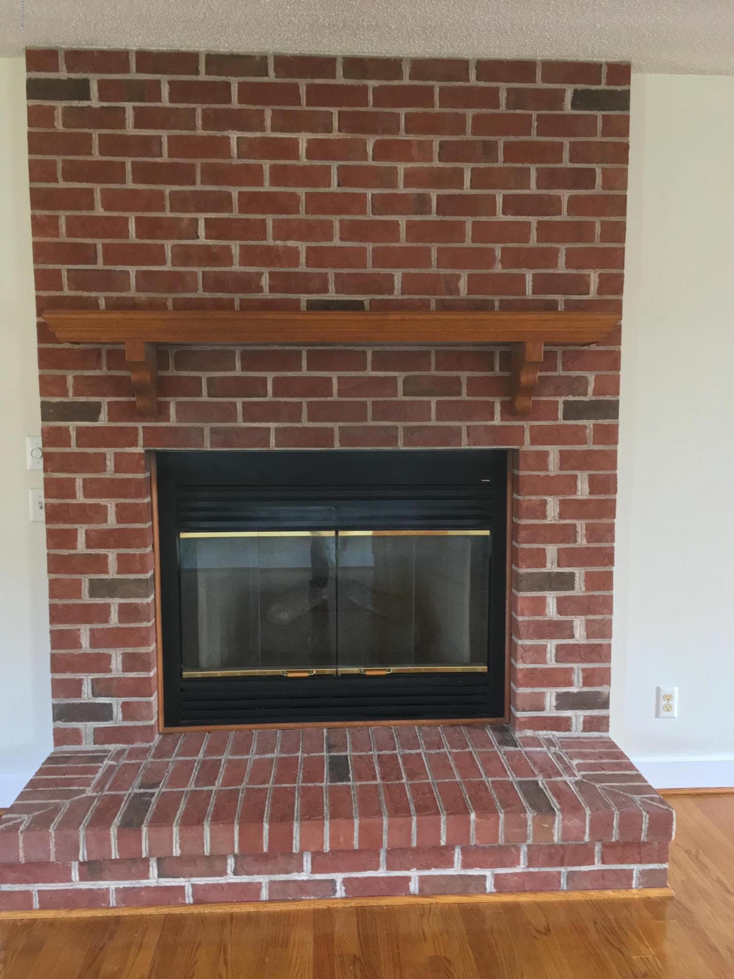1174 Poore Farm Road Chocowinity, NC 27817 - Photo 10 of 67 20170302_191141205_iOS