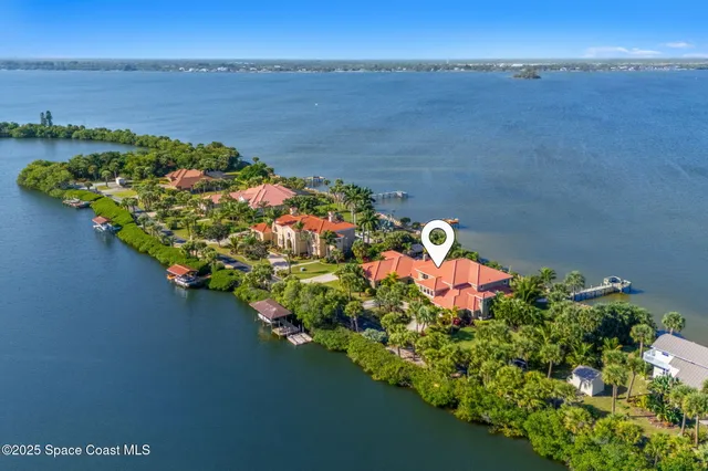 $3,850,000 | 467 Spoonbill Lane, Melbourne Beach, FL 32951