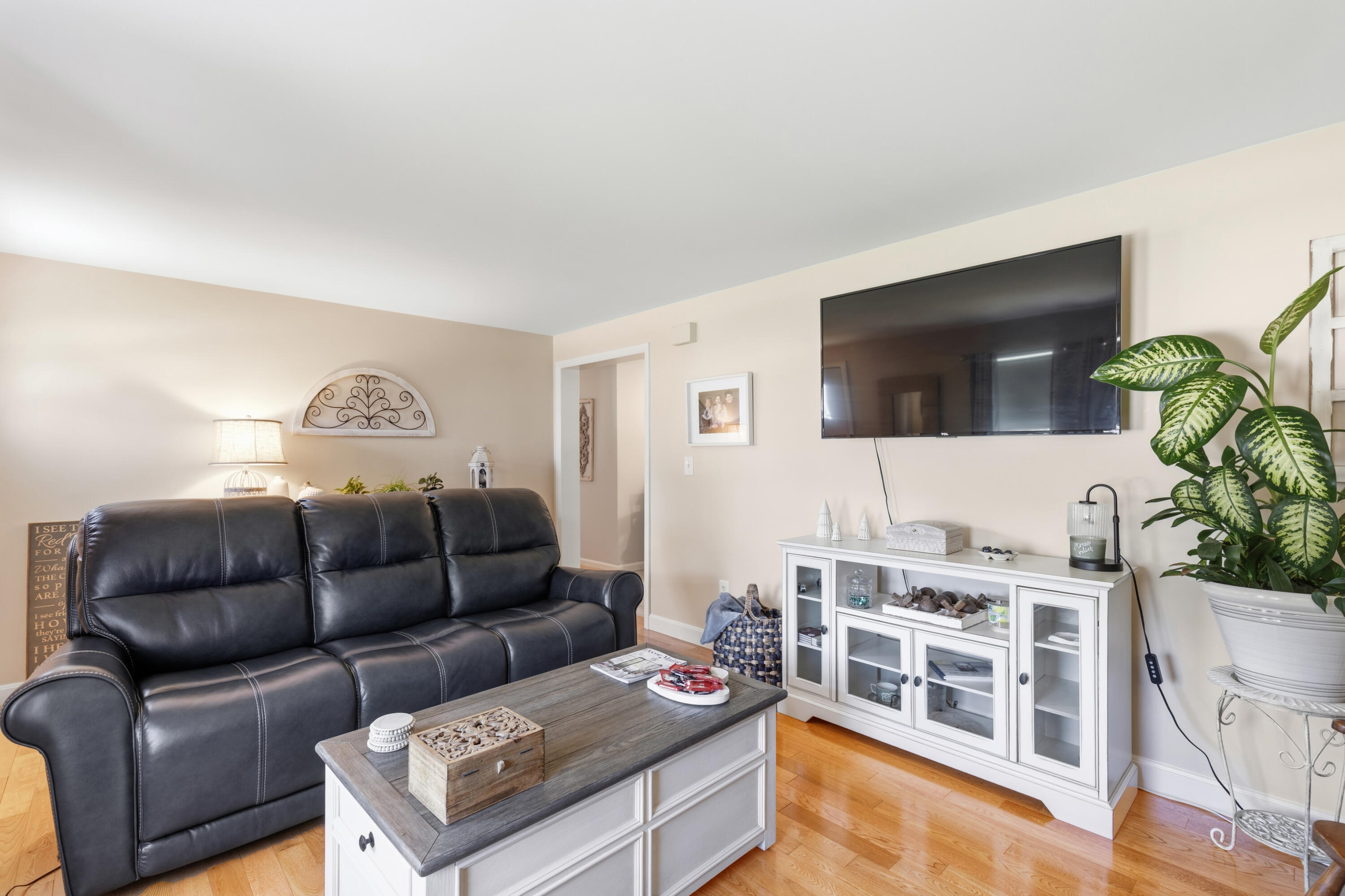 133 Saugus Street Portland, ME 04103 - Photo 9 of 50 133 saugus st, portland, me 04103, usa -