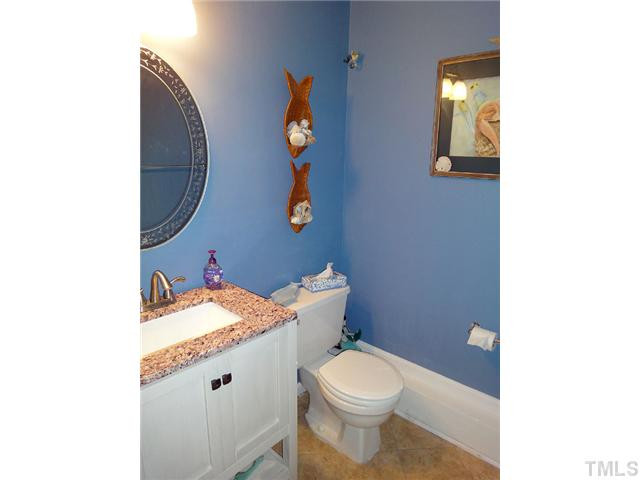 1004 Whetstone Court Raleigh, NC 27615 - Photo 16 of 24 Powder room