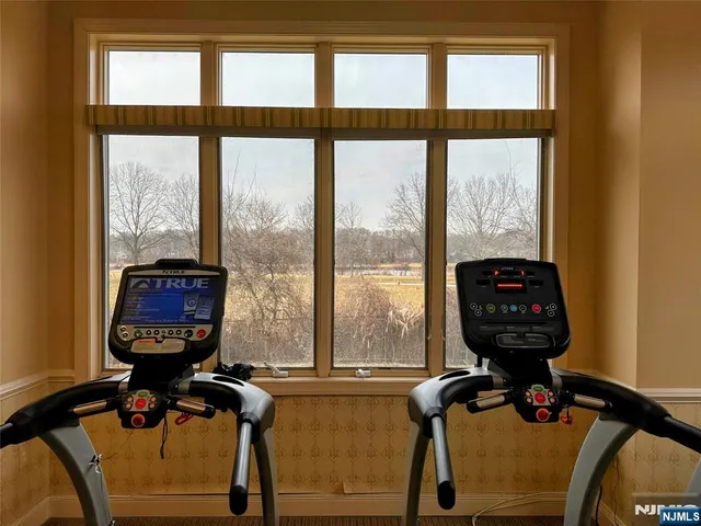 $2,950 | 3205 Windsor Park Court, Englewood, NJ 07631