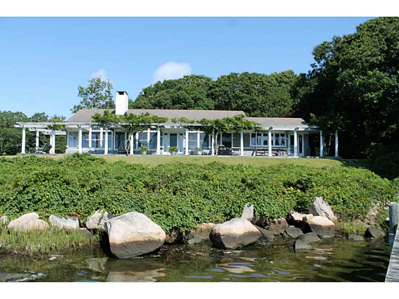 10 Schumann Road Westerly, RI 02891 - Photo 16 of 17 Waterfront/Dock/Pier.