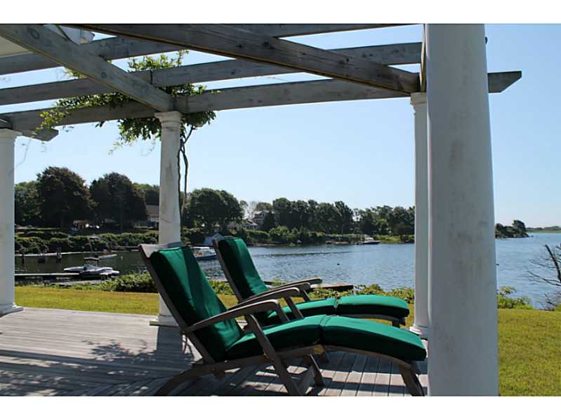 10 Schumann Road Westerly, RI 02891 - Photo 3 of 17 View.