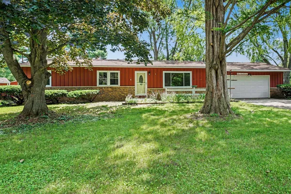 $239,000 | 1063 Almaugus Drive, Niles, MI 49120