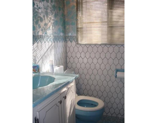 16 McAuliffe Road Randolph, MA 02368 - Photo 12 of 20 Gallery Image 12