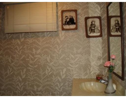 16 McAuliffe Road Randolph, MA 02368 - Photo 13 of 20 Gallery Image 13