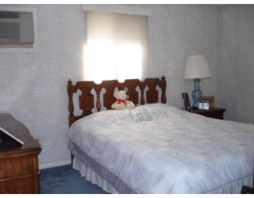 16 McAuliffe Road Randolph, MA 02368 - Photo 10 of 20 Gallery Image 10
