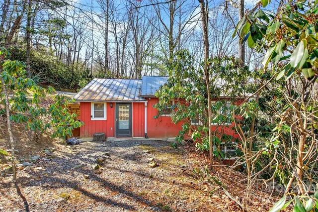 $1,369,000 | 959 Highway 9, Black Mountain, NC 28711