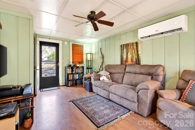 $1,369,000 | 959 Highway 9, Black Mountain, NC 28711