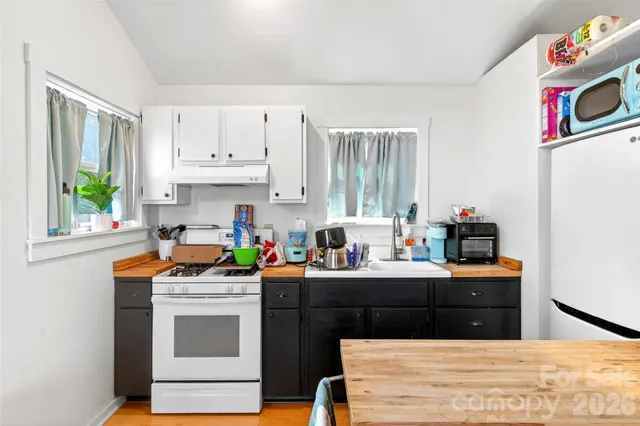 $1,369,000 | 959 Highway 9, Black Mountain, NC 28711