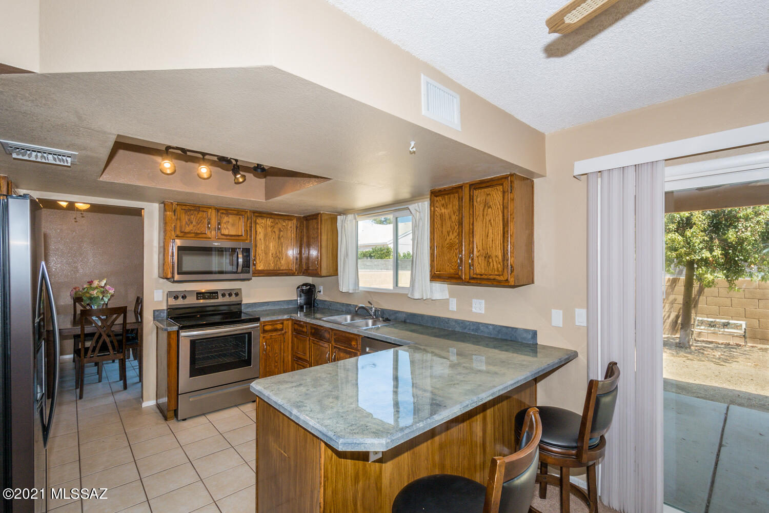 4354 West Bunk House Road Tucson, AZ 85741 - Photo 4 of 44
