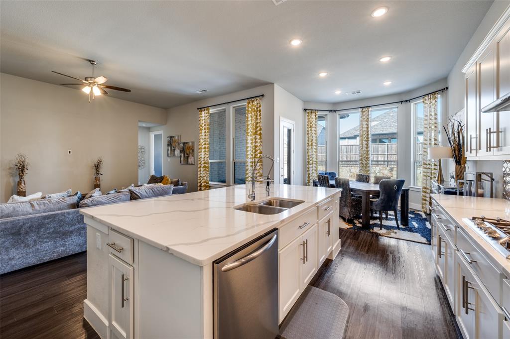 1417 Percheron Road Aubrey, TX 76227 - Photo 9 of 26