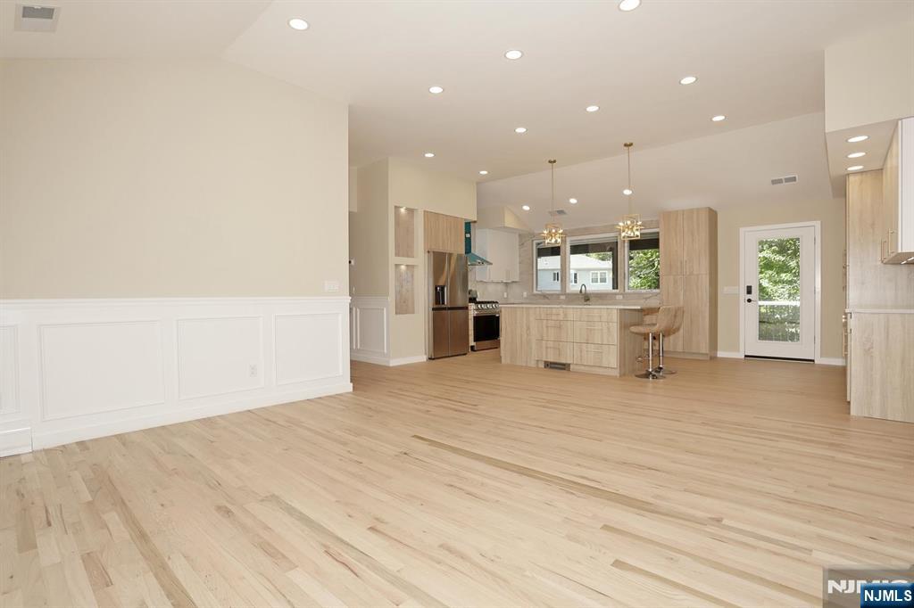 415 Goffle Road Wyckoff, NJ 07481 - Photo 20 of 25