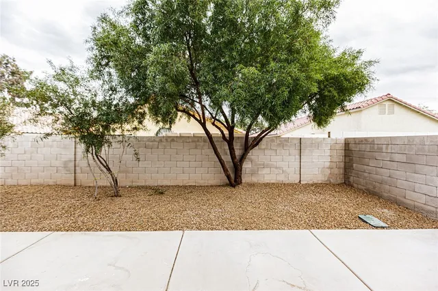 $2,445 | 9378 Spellman Court, Las Vegas, NV 89123