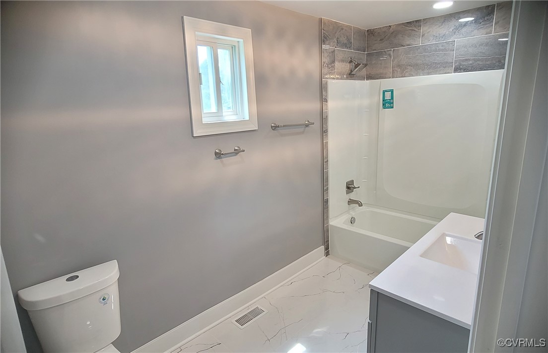 20800 Little Road Petersburg, VA 23803 - Photo 10 of 26 Full bathroom w/bedroom, first floor