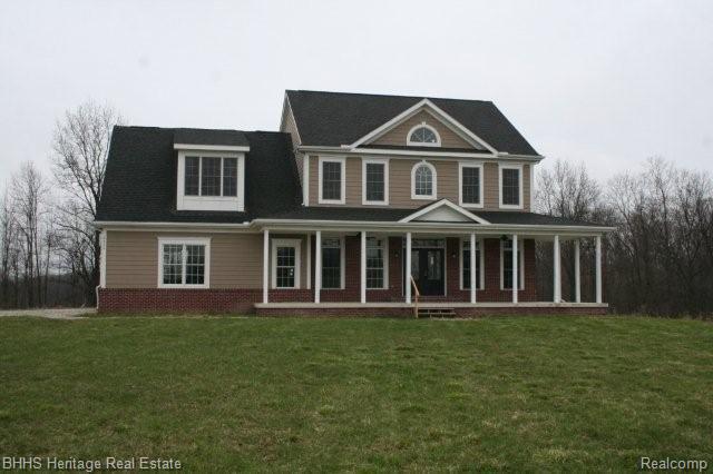 6434 McGuire Road Fenton, MI 48430 - Photo 1 of 21 Front of House